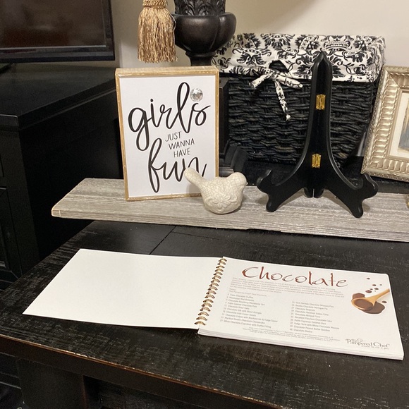 Chocolate Pampered Chef Recipe Book! - Picture 5 of 10